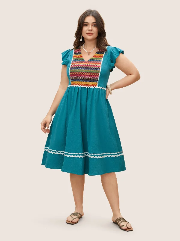 Color Embroidered Patchwork Flounce Sleeve Dress