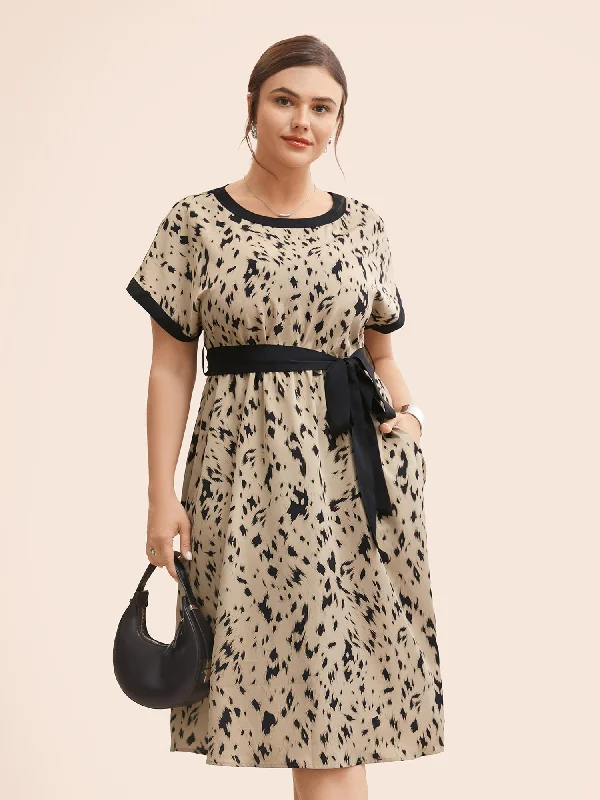 Leopard Print Contrast Trim Dolman Sleeve Dress