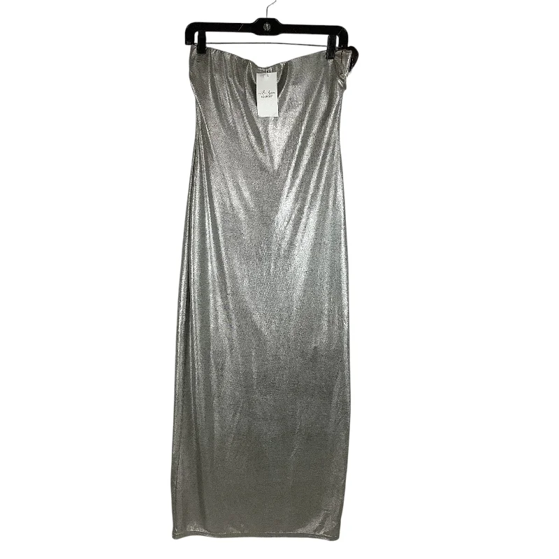 Dress Casual Midi By Le Lis In Silver, Size: M